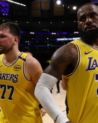 乐鱼网下载-亚库乔尼斯谈自己最喜欢的球员：科比、东契奇、詹姆斯