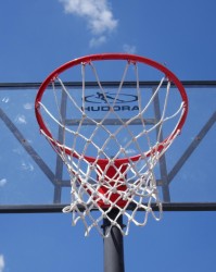 曾凡博聘请哈登经纪人！致力继续冲击NBA 预计需要两个月伤愈