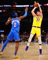 乐鱼官方-本赛季运球投篮最准榜：东契奇第1 SGA第2华子第3 里夫斯第5KD第7