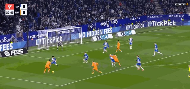 1738448609412014508.gif 维尼修斯.gif